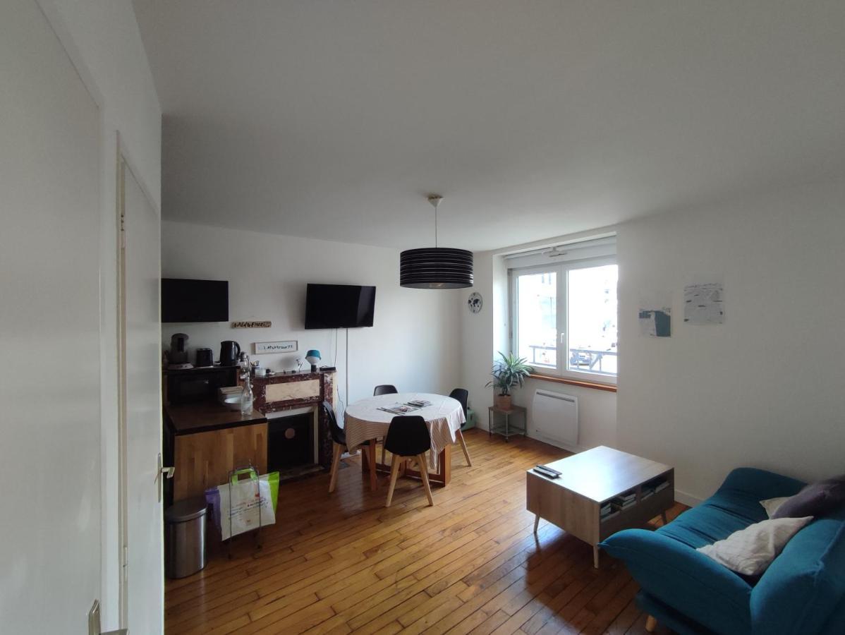 Appartement 2 Pieces Centre De Vannes Avec Parking Prive Luaran gambar